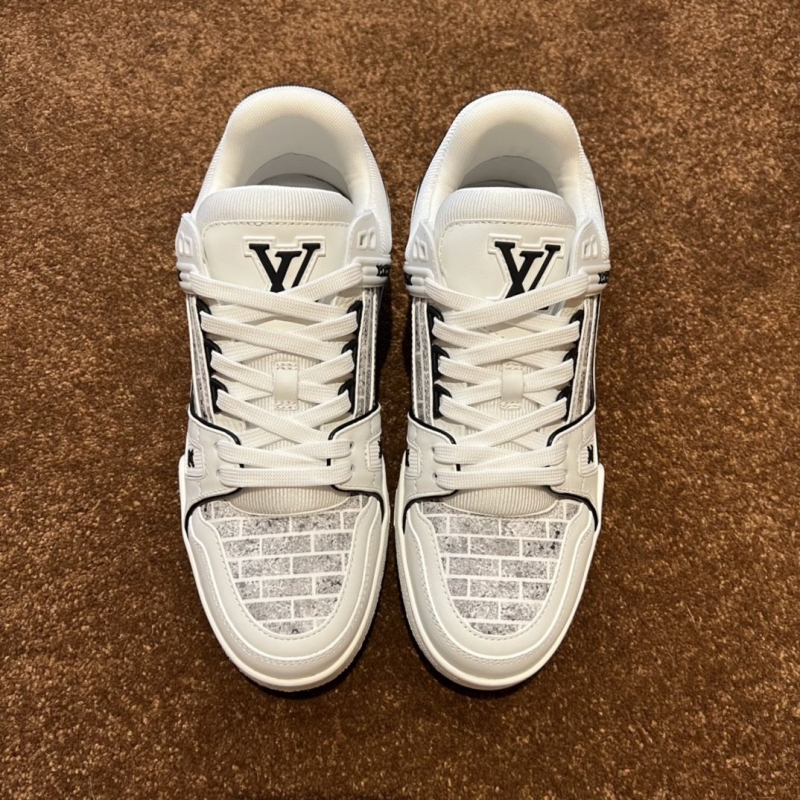 Louis Vuitton Sneakers